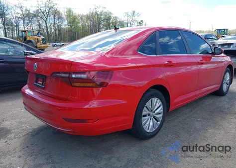 2019 Volkswagen Jetta 1.4T R-Line/1.4T S/1.4T Se z USA, uszkodzony, nr VIN 3VWC57BU5KM054611